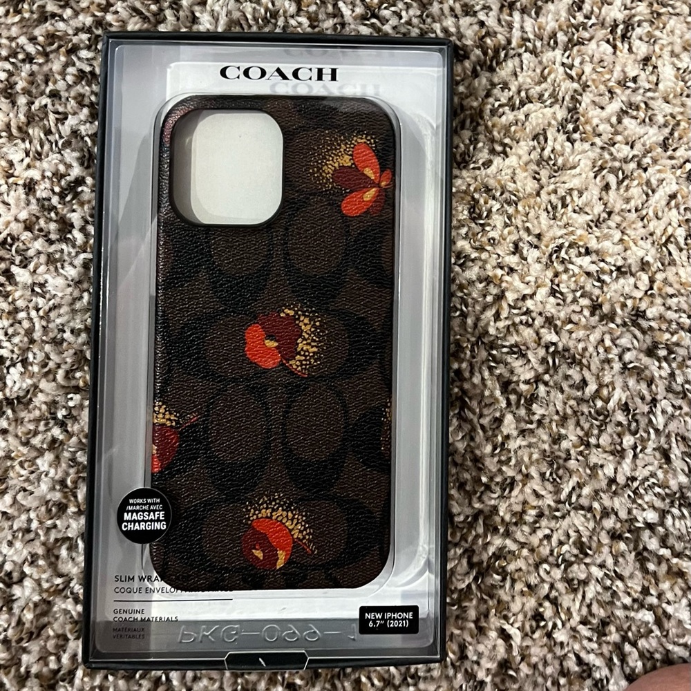 COACH Iphone 13 pro max case 🌹
